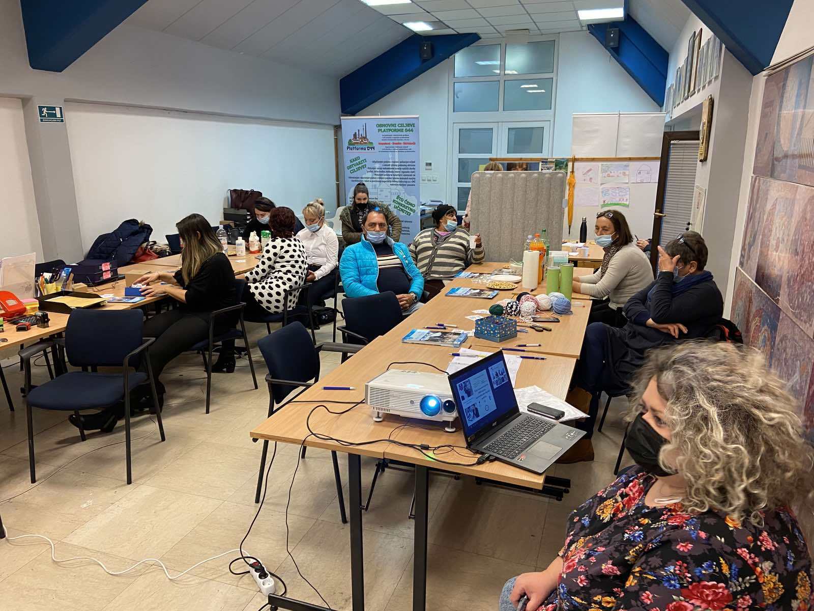 IMG-2e538e10e9c65416da31199e1a04e8ca-V-002